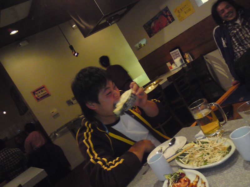 pineapple eater maeda pineapple eater maeda