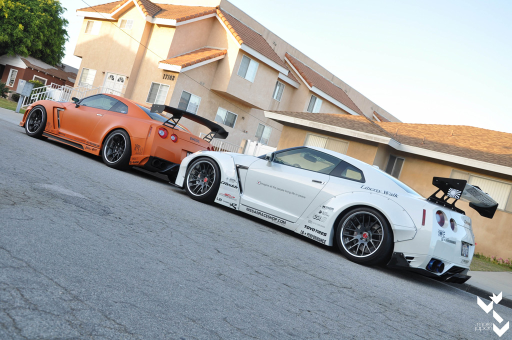 Evening before the event. Jesse's custom widebody GTR happened to be around also.